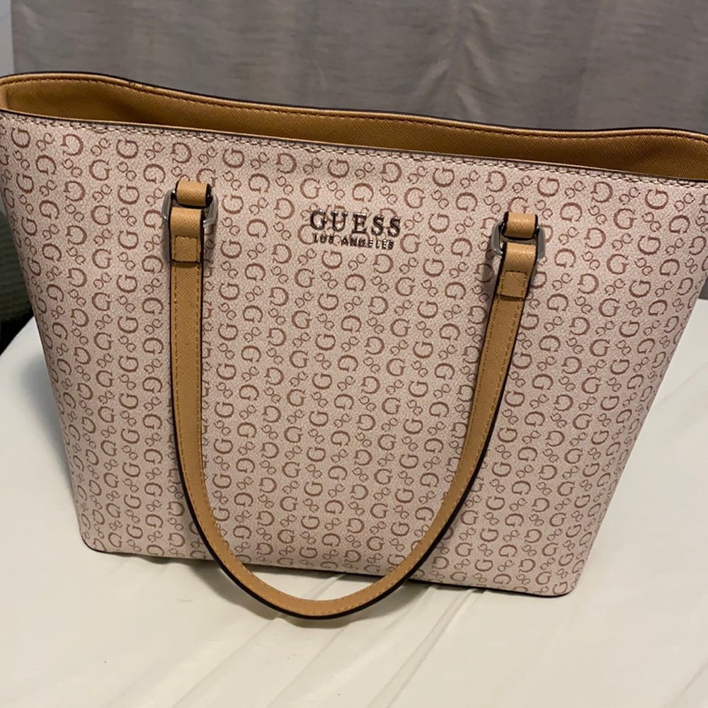 Brand new GUESS Purse